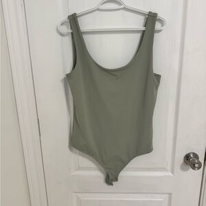 Express body contour bodysuit sz L